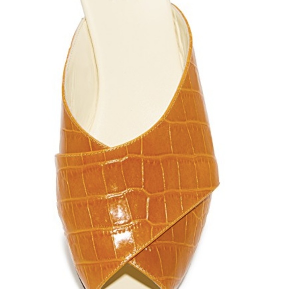 Trademark Pajama Sandal in Camel Size 40 US 9 - Picture 5 of 8